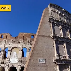 Teatime Al Colosseo Rome
